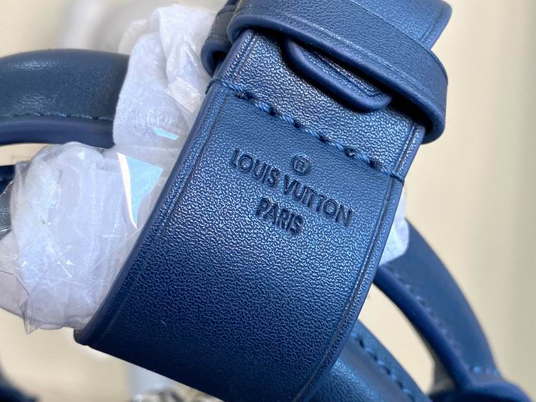 M11693 50X29X23cm WP 7