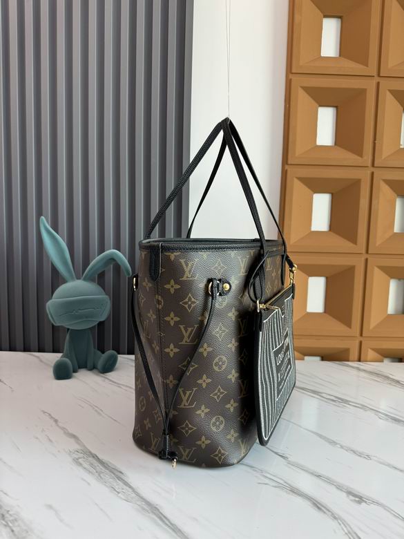 M11946 31X28X14cm WP 3