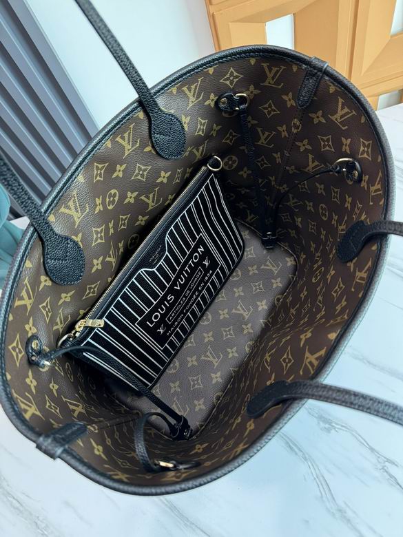 M11946 31X28X14cm WP 5