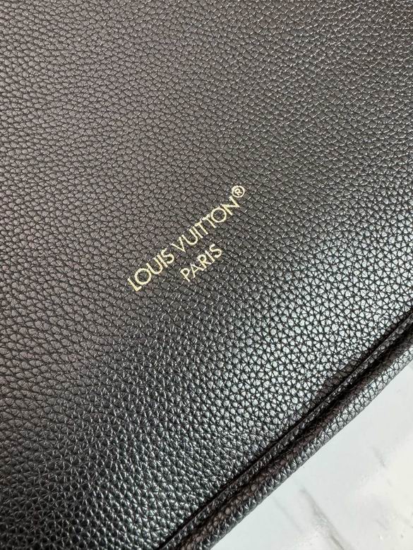 M11946 31X28X14cm WP 6