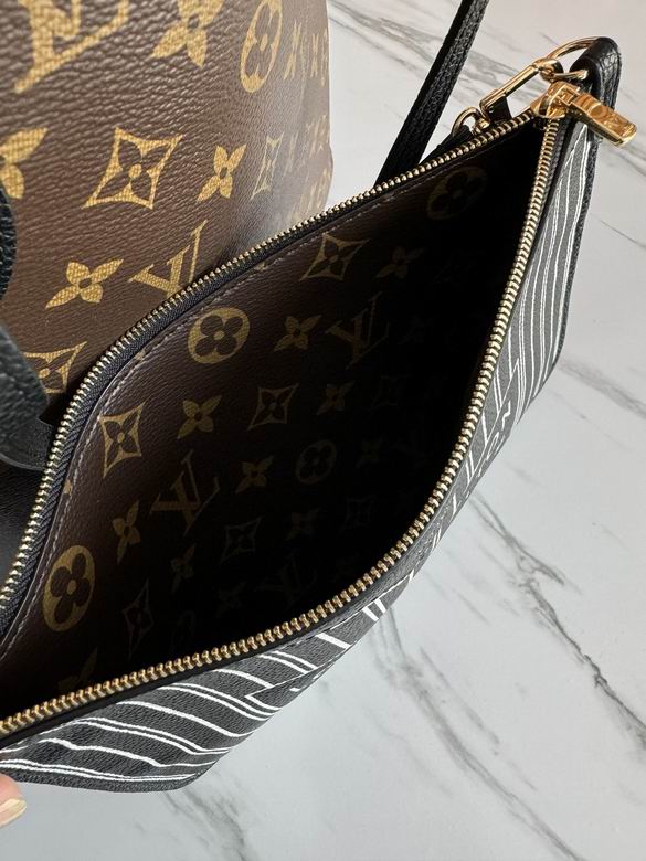 M11946 31X28X14cm WP 8