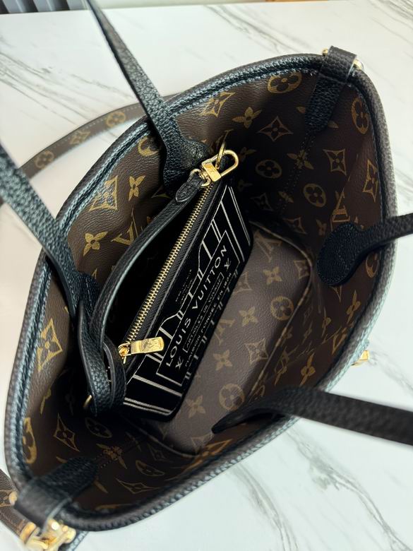 M12099 14X9X24cm WP 6