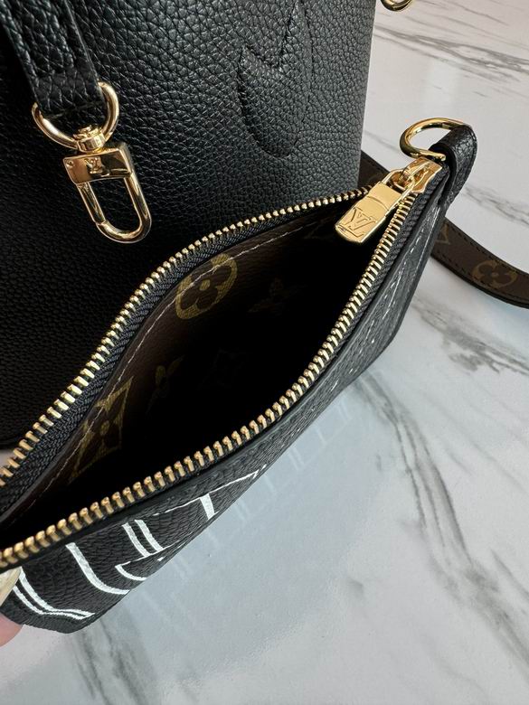 M12099 14X9X24cm WP 8