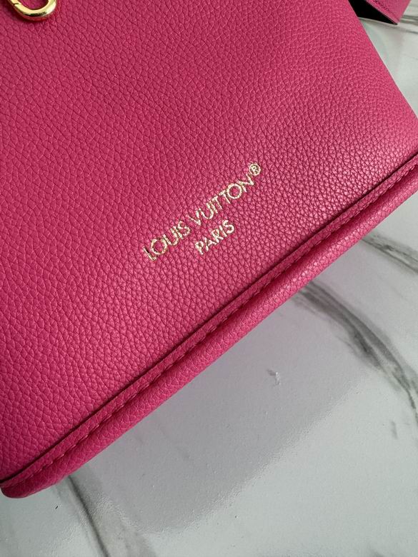 M12106 14X9X24cm WP 5