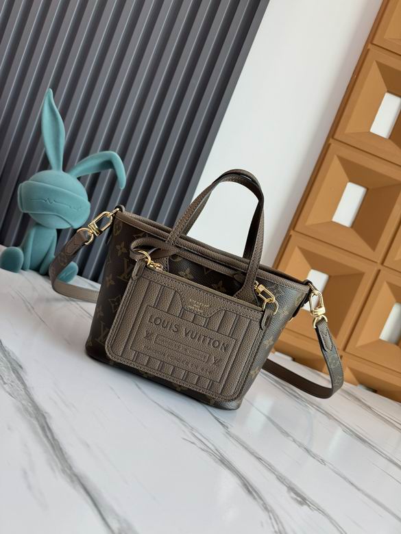 M12109 14X9X24cm WP 0