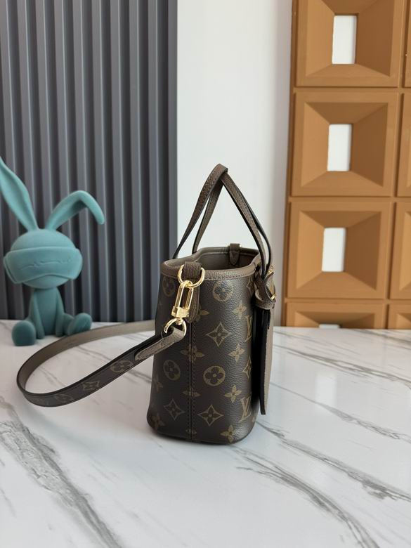 M12109 14X9X24cm WP 1