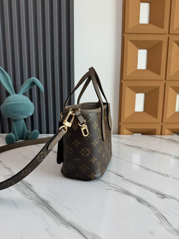 M12109 14X9X24cm WP 2