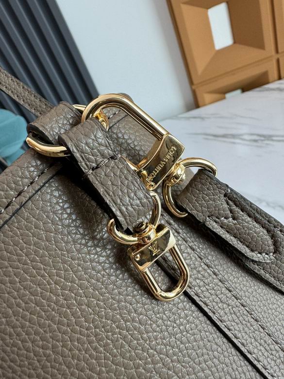 M12109 14X9X24cm WP 7