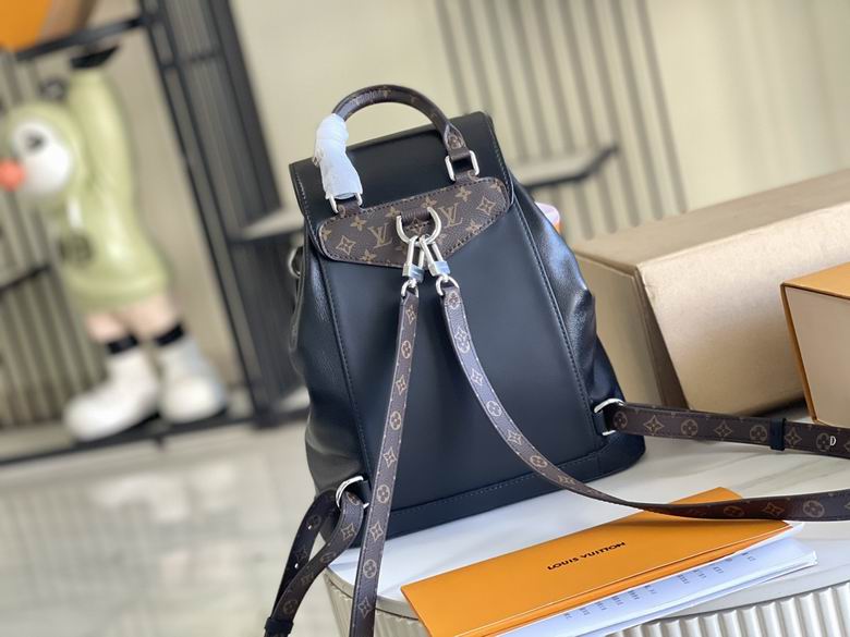 M12587 30X28X18cm WP 3