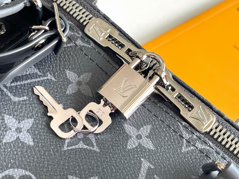 M40568 50X29X22cm WP 4