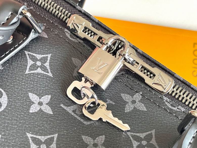 M40605 55X31X26cm WP 4