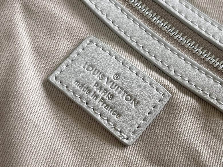 M44642 50X29X23cm WP 2色 17