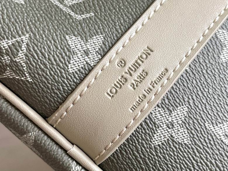 M47211 45X27X20cm WP 7