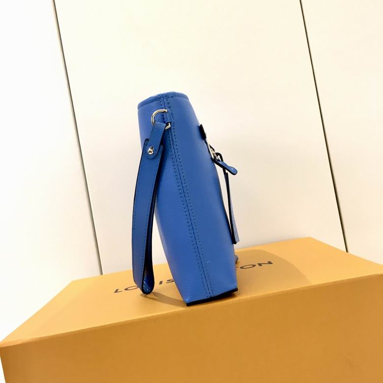 M82270 30X22X5cm XMY 4