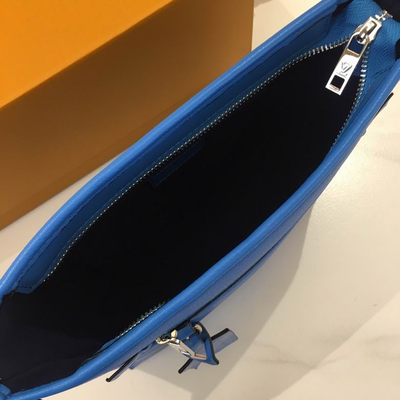 M82270 30X22X5cm XMY 7