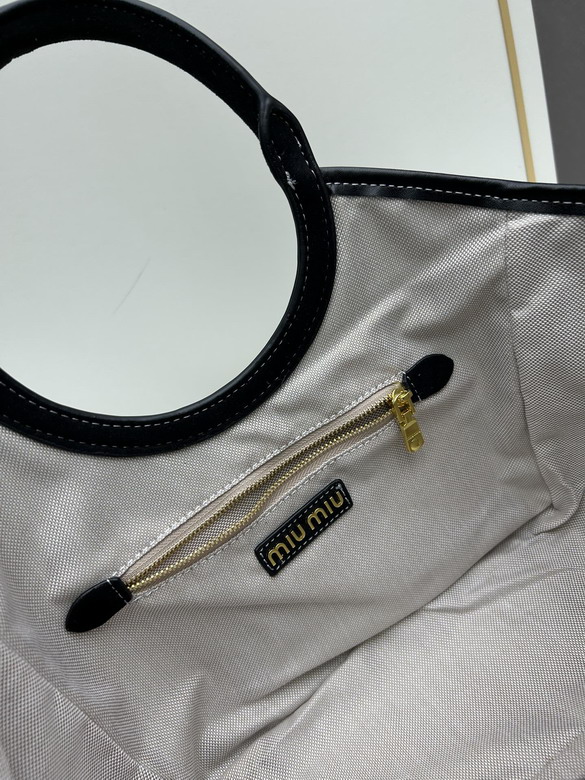 Miu 8818 28x28x13cm jj1_8