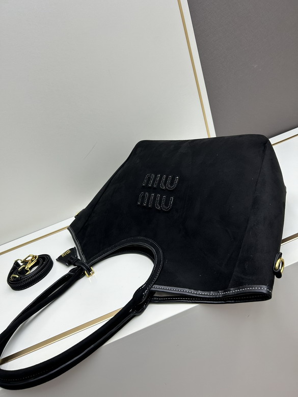 Miu 8818 38x30x16cm jj1_3