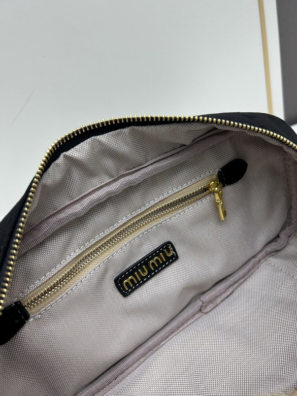 Miu 8821 28x12x10cm jj1_8