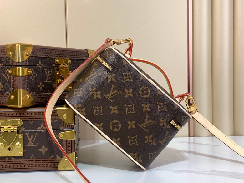 Nine M44495 20x13 5x12cm gf_3