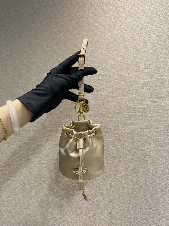 Prada 1TT202 8 5x10 5cm AP2_1