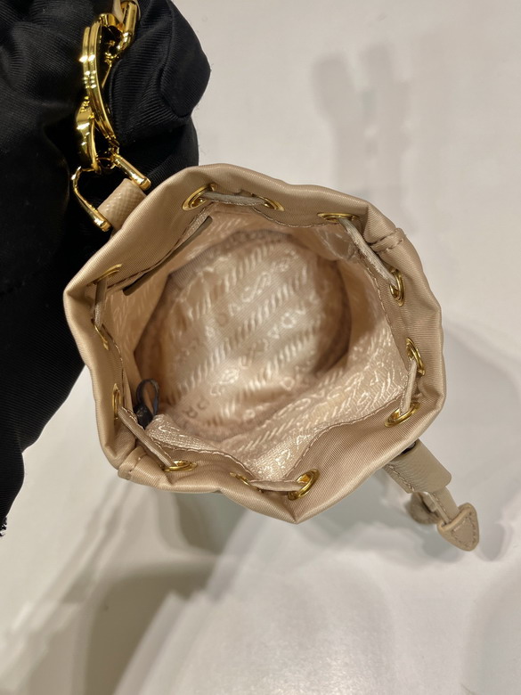 Prada 1TT202 8 5x10 5cm AP2_8