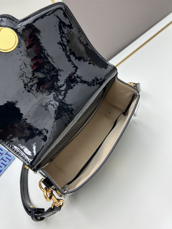 TB robinson 19x14x6cm jj1_7