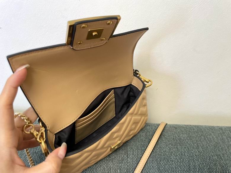 0135 19X10X4cm SF 6色 32