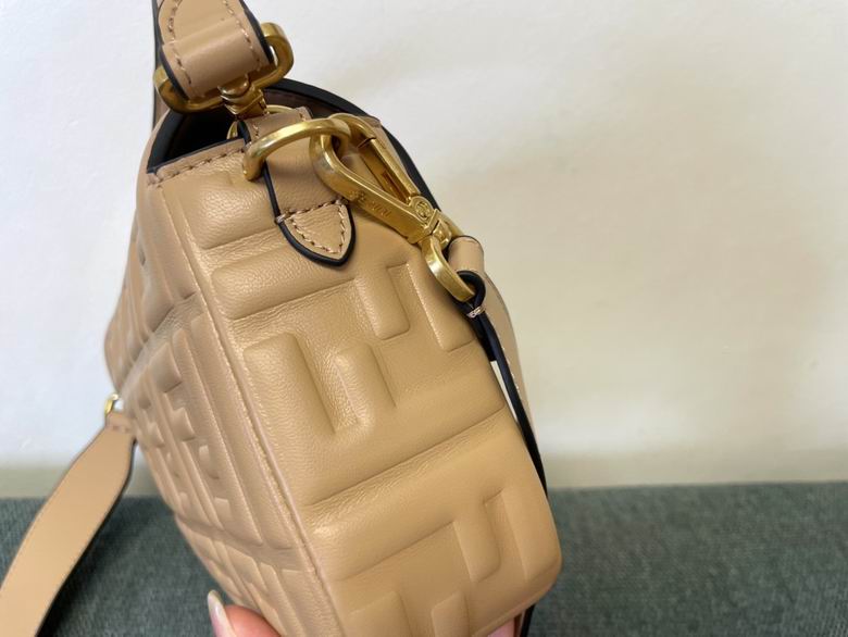 0135 26X13X6cm SF 2色 17