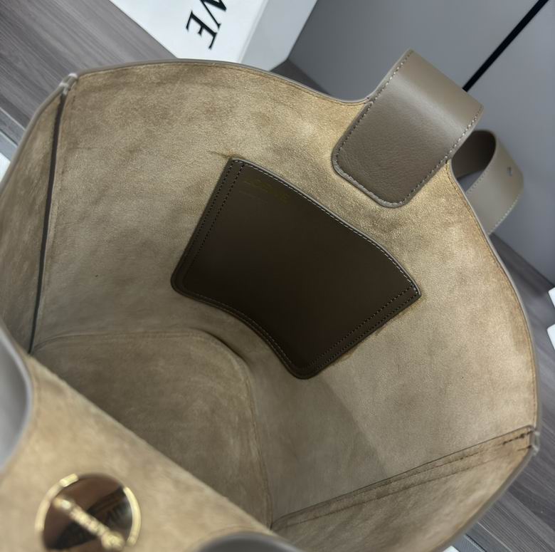 062341 24.5X23.5X28cm SS 7