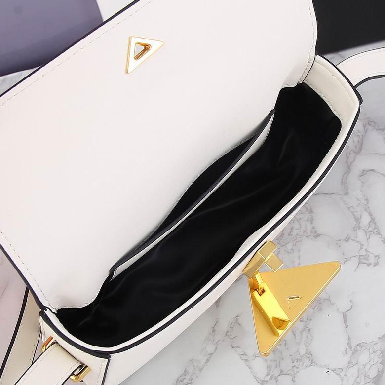 1BD339 20.5X10.5X4cm XMY 3色 26