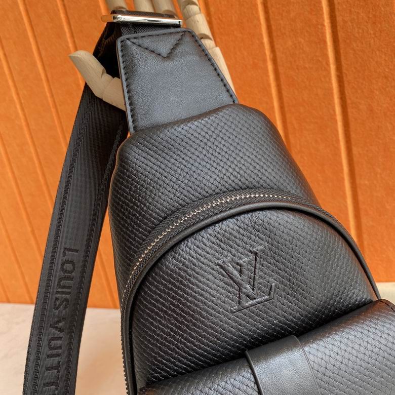 2052 30X17X5.5cm WP 4