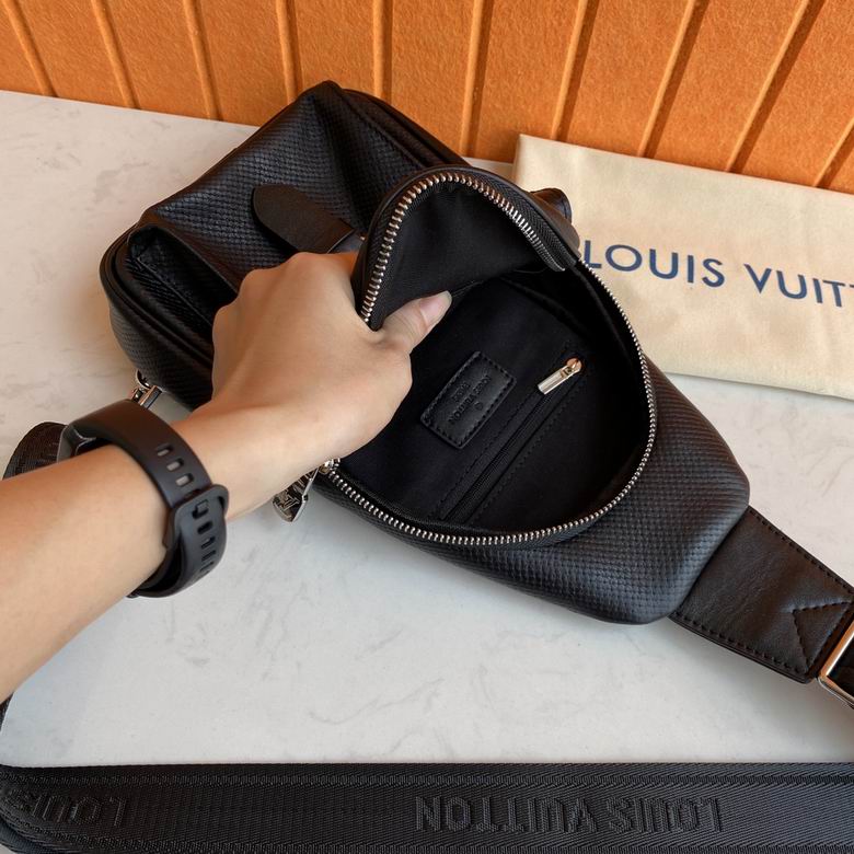 2052 30X17X5.5cm WP 8