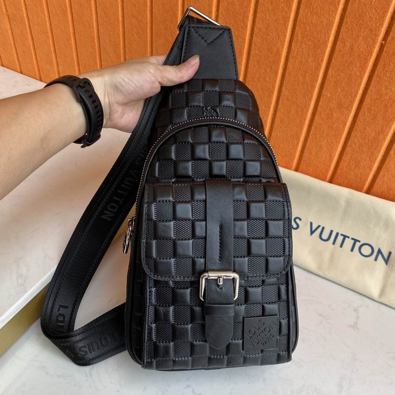 2052A 30X17X5.5cm WP 1