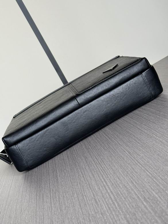 3147-1A 39X30X10cm WP 7