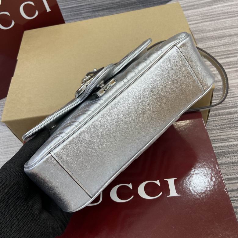 446744 22X13X6cm MP 4