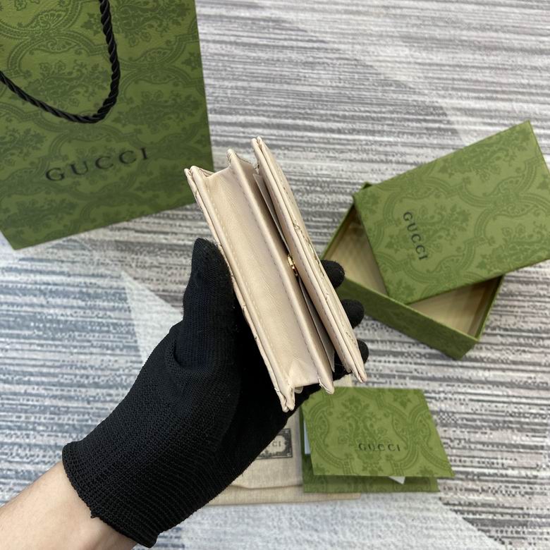 466492 11X17.5cm MP 3