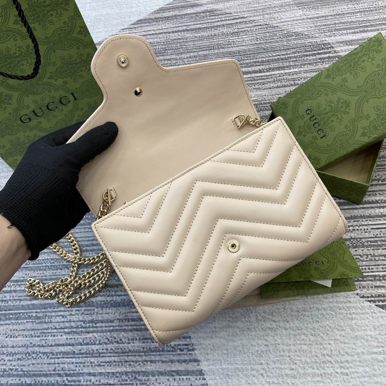 474575 20X13X6cm MP 3