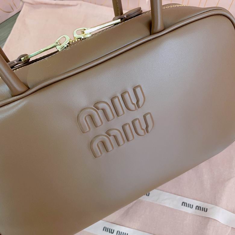 5BB172 29X17X9cm SF 4色 31