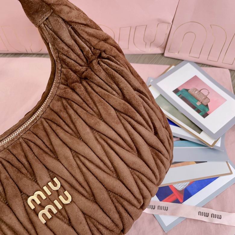 5BC108 29X24X10cm SF 5