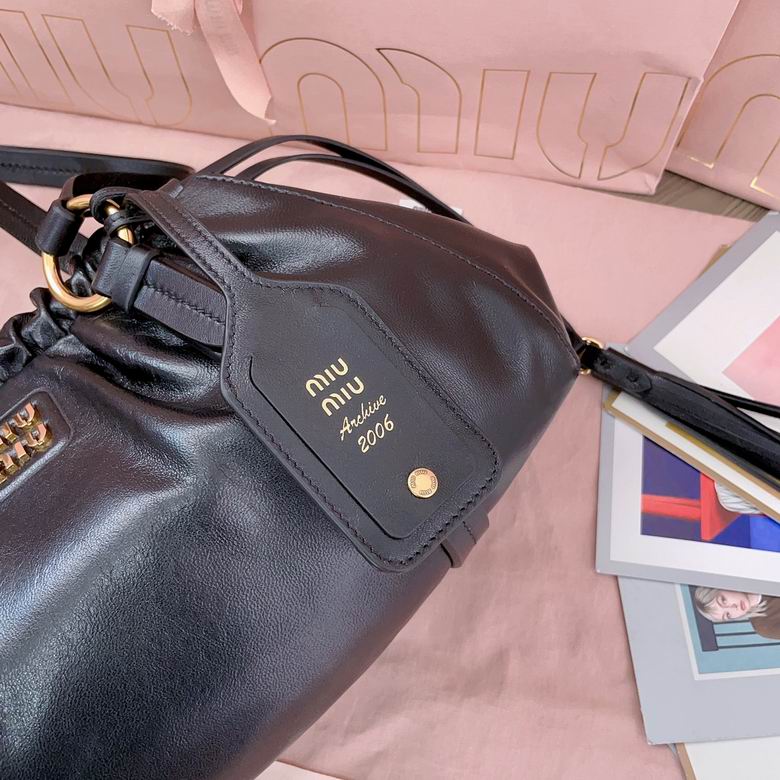 5BG306 32X16X10.5cm SF 3色 5