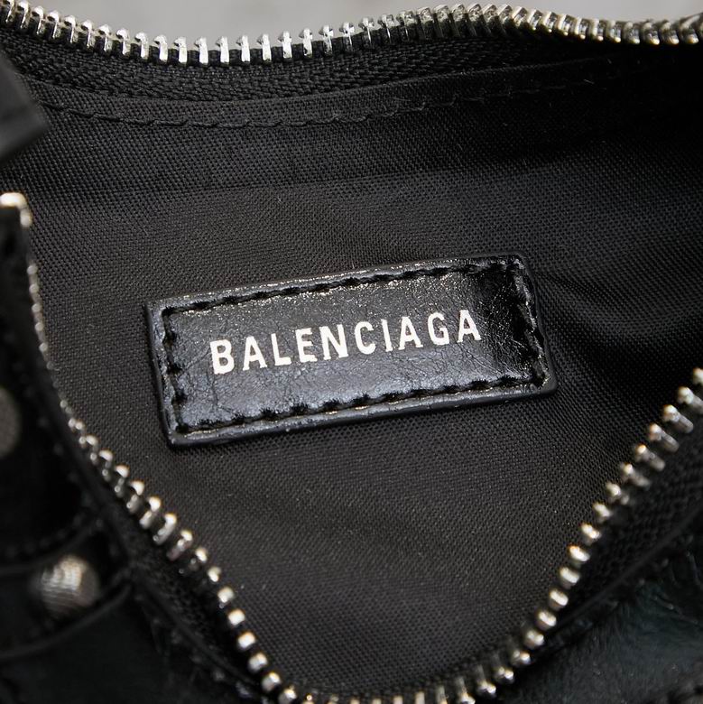 671308 26X15X6cm XMY 7