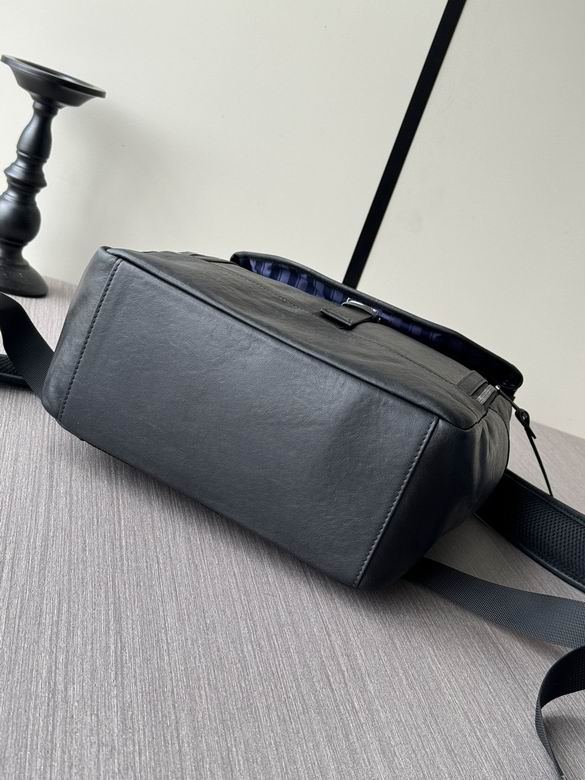 6821 40X28X13cm WP 4