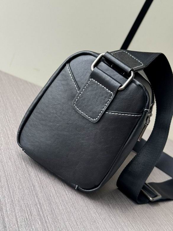 7027 26X15X12cm WP 4