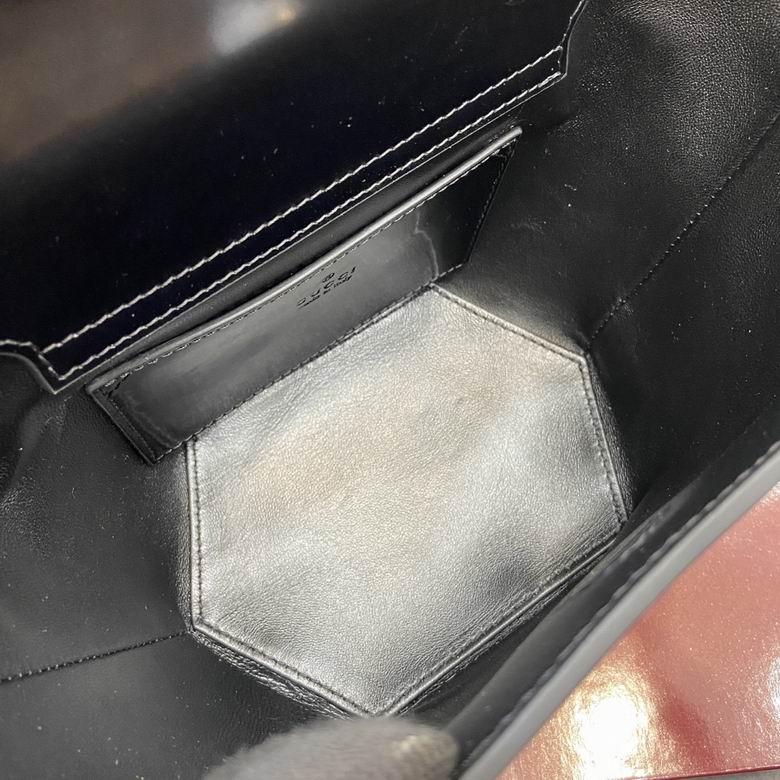 805832 16X27X14X4.6cm MP 4色 18