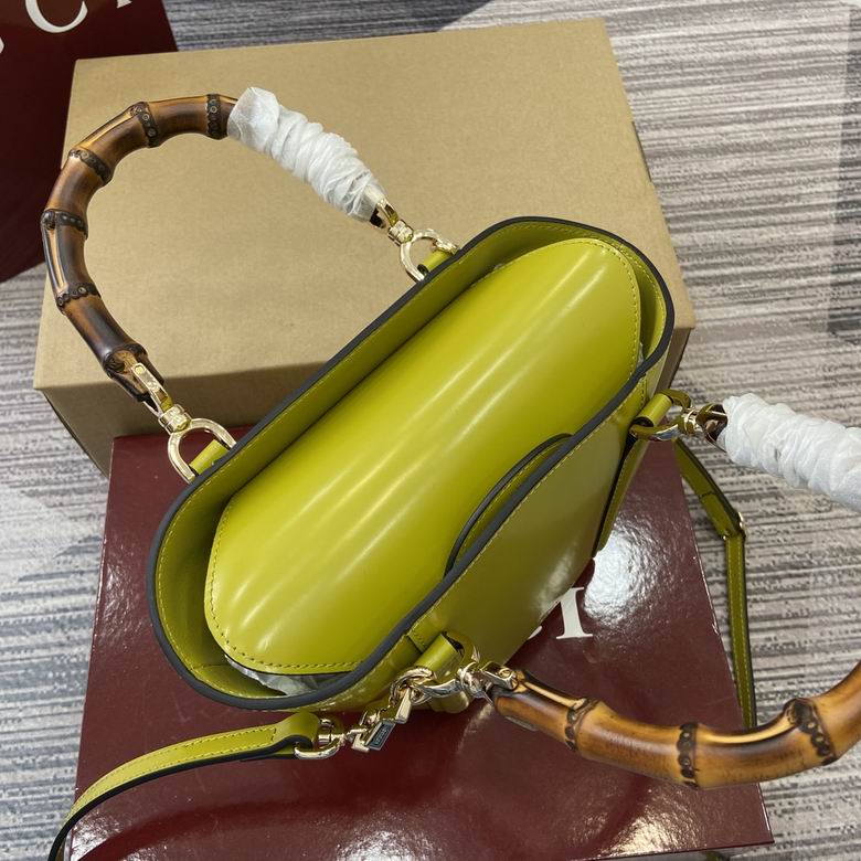 805832 16X27X14X4.6cm MP 4色 29