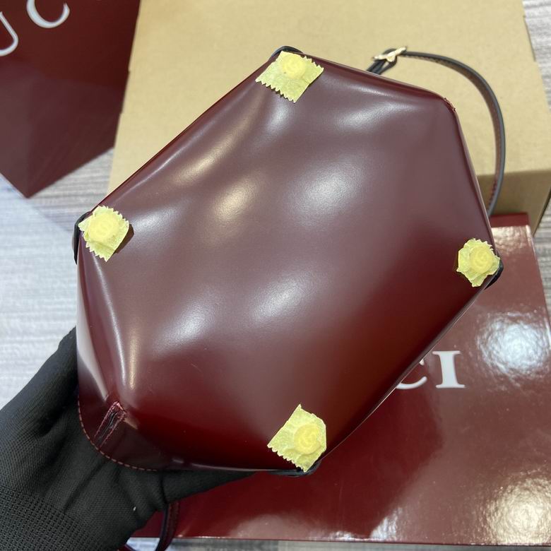 805832 16X27X14X4.6cm MP 4色 9