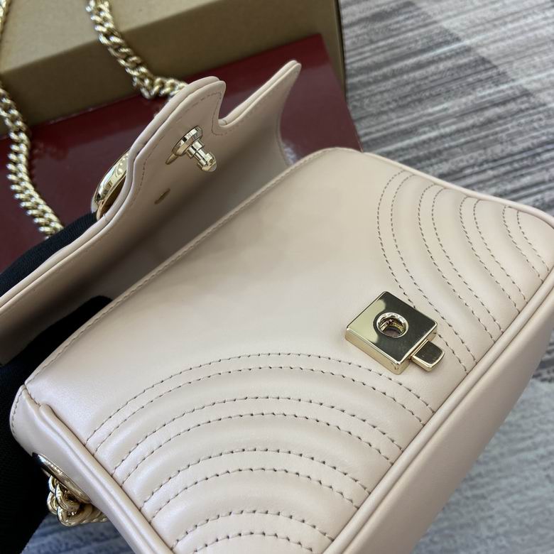 811238 17X13X6cm MP 10