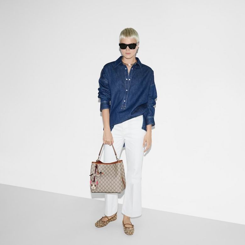 815103 25X15.5X25cm MP 7