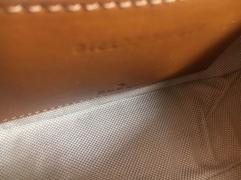 815700 21.5X11X8cm DF 3色 26