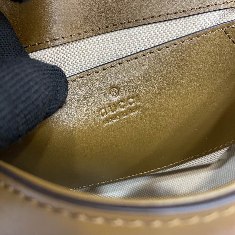 815700 21.5X11X8cm MP 8